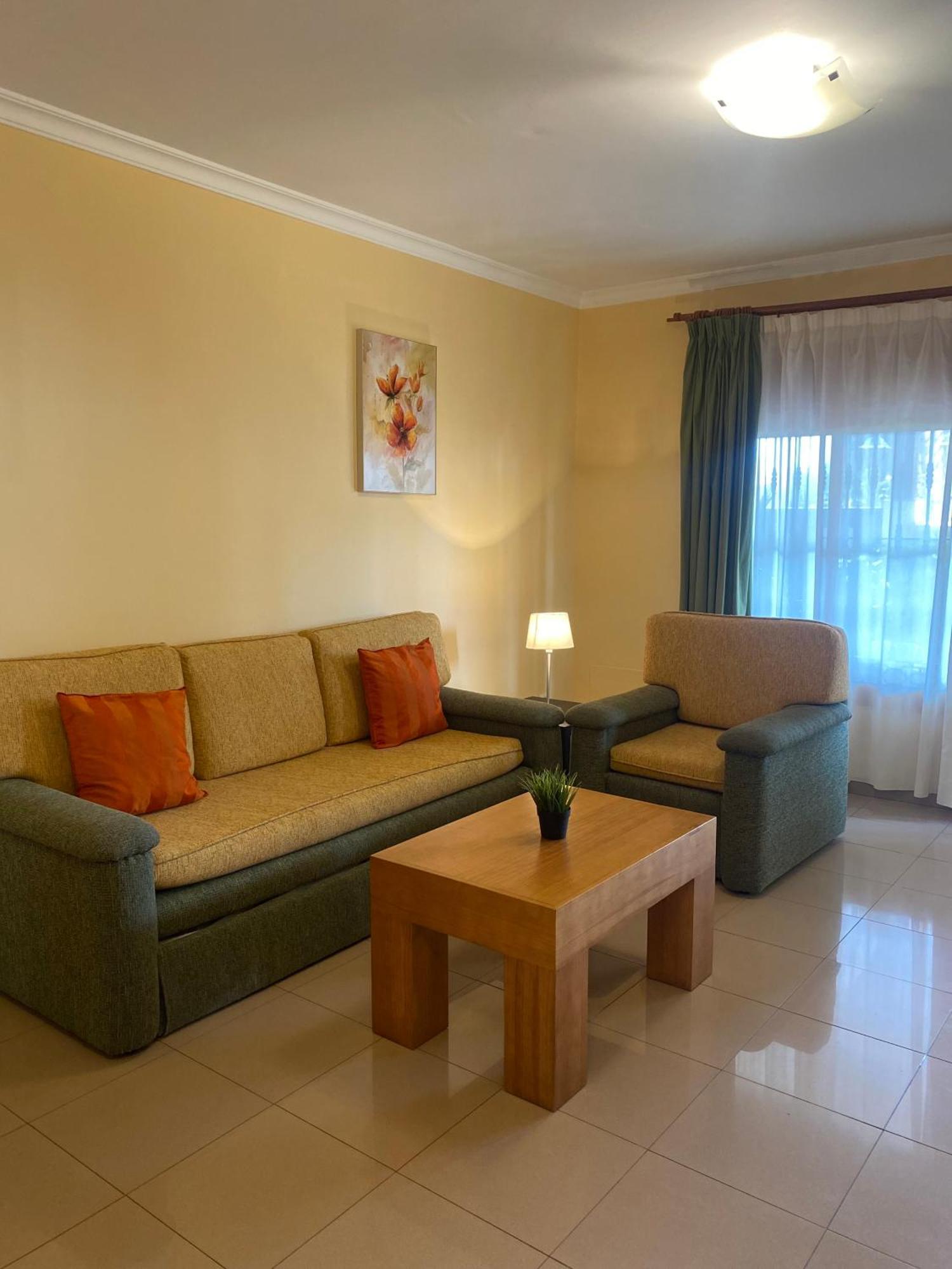 Apartamentos Maria Del Carmen Torremolinos Kültér fotó