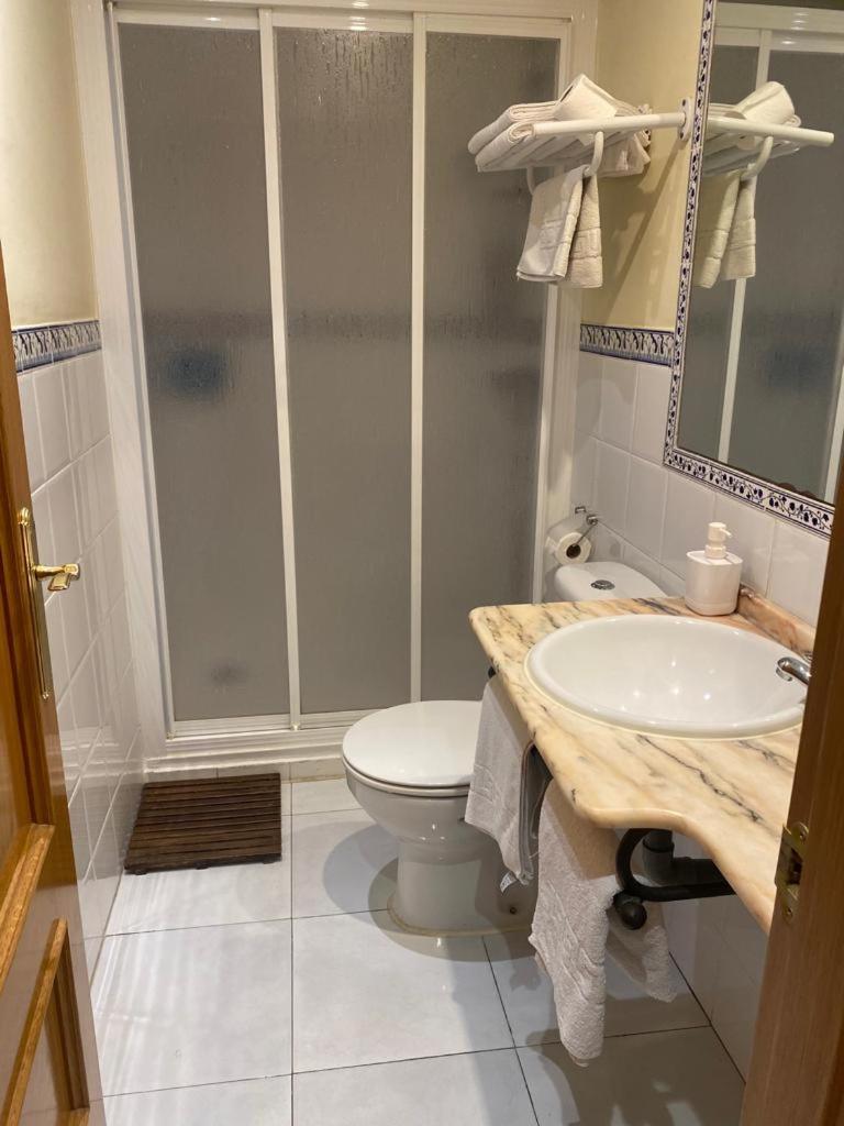 Apartamentos Maria Del Carmen Torremolinos Kültér fotó