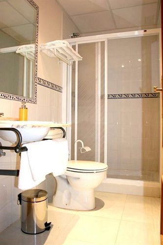 Apartamentos Maria Del Carmen Torremolinos Kültér fotó