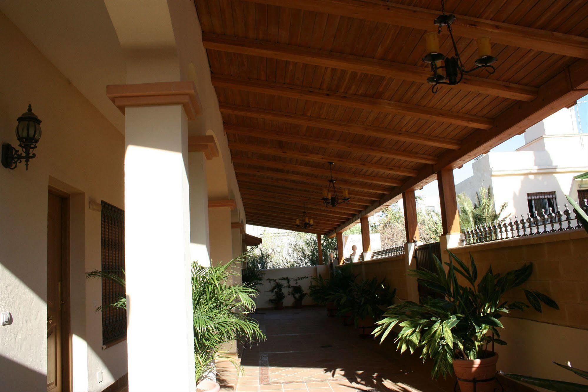 Apartamentos Maria Del Carmen Torremolinos Kültér fotó